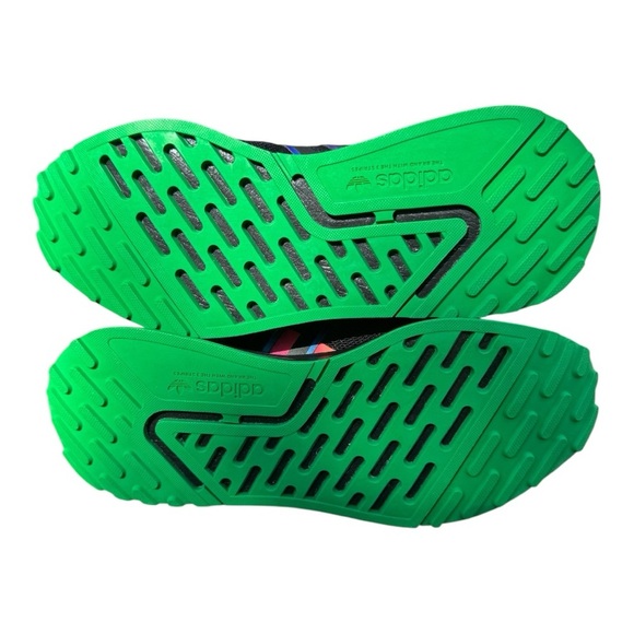 adidas Multix, size 6.5 (youth) - Picture 2 of 4